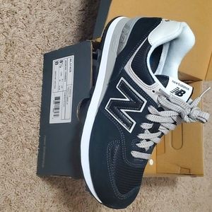 Brand new womens New balance classics